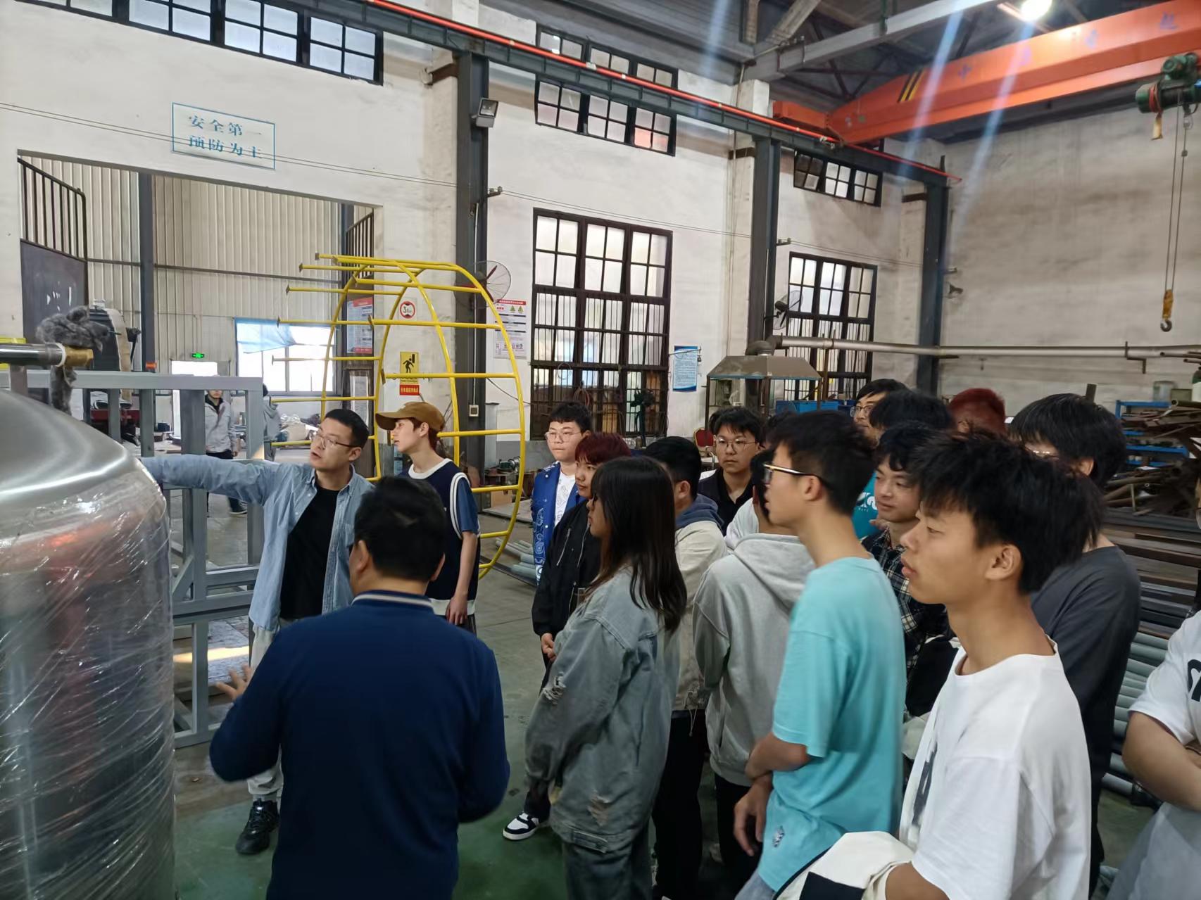 湖南工程学院近200名学生来MK官方网站_MK（中国）股份有限公司认知实习
